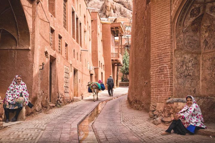 تور ابیانه و کاشان