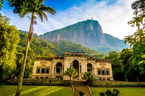 Mansion and Grounds at Parque Lage