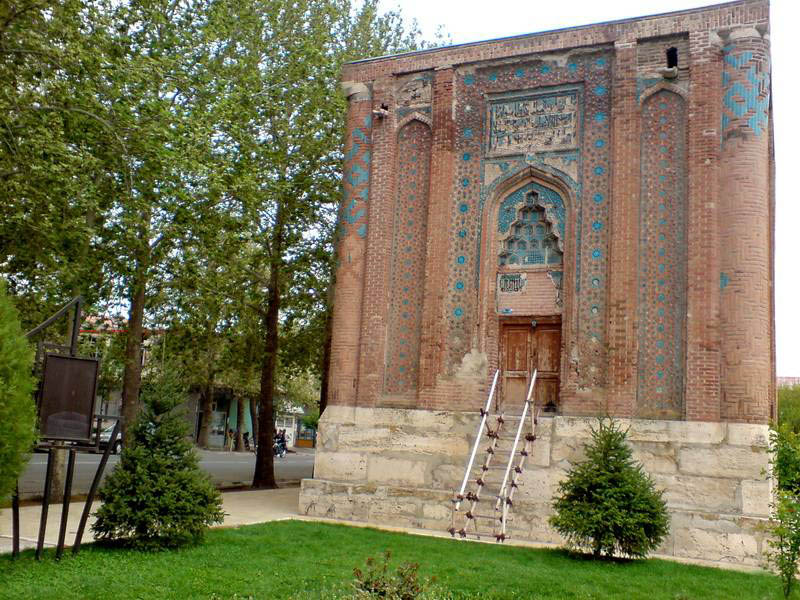 تورهای رصدخانه مراغه تا قلعه ضحاک