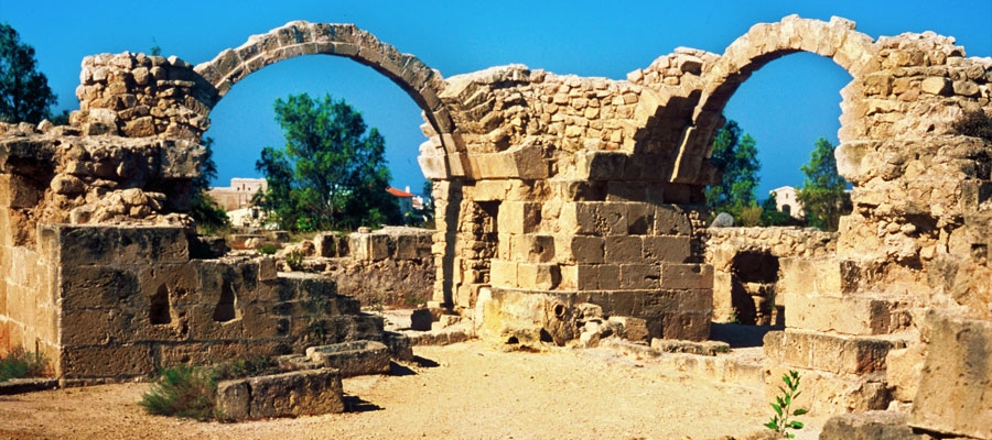 Nea Pahos archaeological site, Saranta Kolone